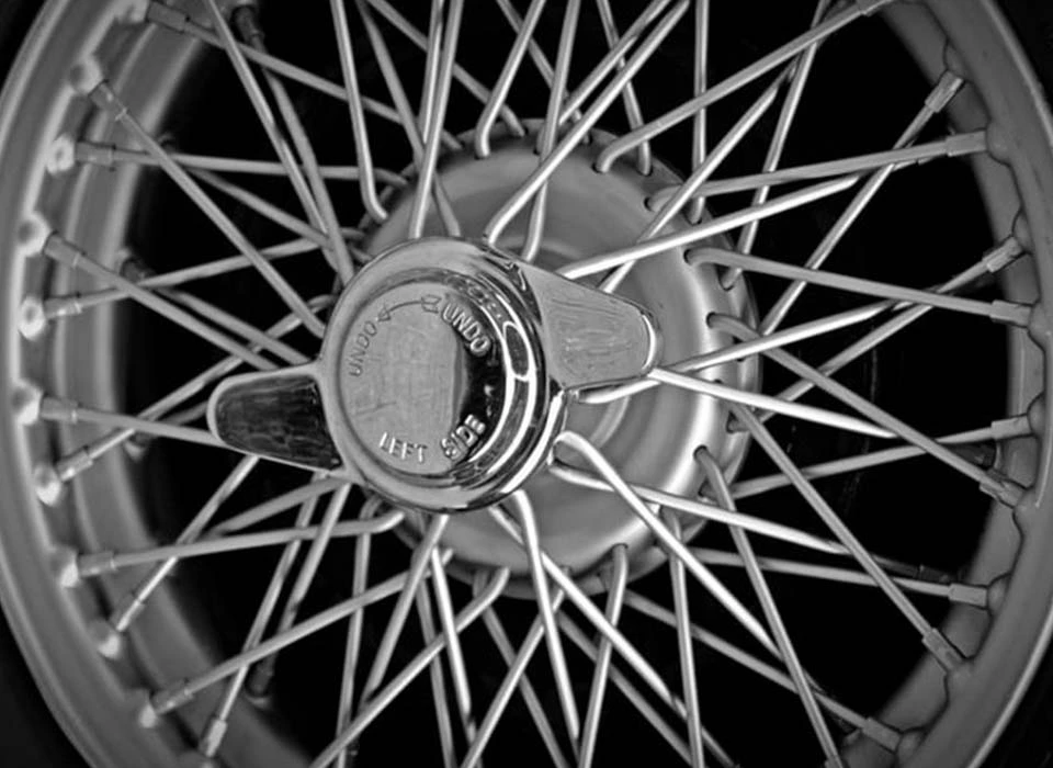 Las ventajas de los recubrimientos electrolíticos: llanta de radios con acabado resistente y uniforme