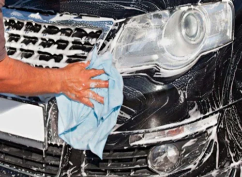 Cómo limpiar el cromado del coche: limpieza de cromados en parachoques y frontal para recuperar brillo