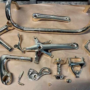 Dorado de piezas de bicicleta con acabado brillante | Cromados y Pulidos Decometal 2020 & IVM